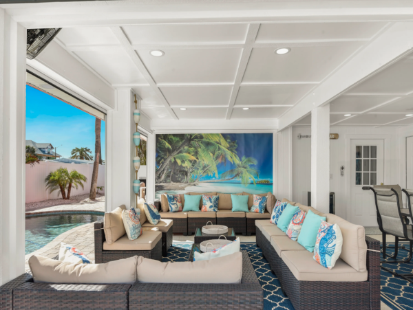 Fort Myers Beach Vacation Rental - Spacious 6 Bedroom Coastal Retreat Near Beach